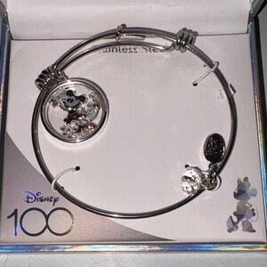NDisney Silver-Tone Mickey Mouse Floating Charm Bangle Bracelet